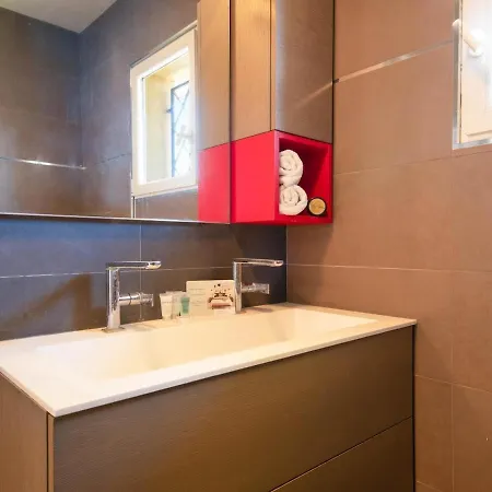 115m2 Avec Un Apercu Et Proche Du Centre Апартаменти *
