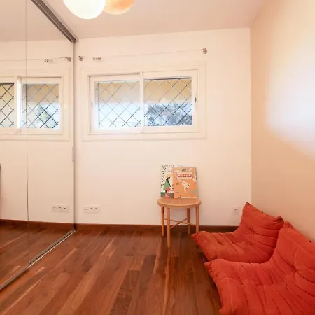 115m2 Avec Un Apercu Et Proche Du Centre Апартаменти Сен-Рафаель