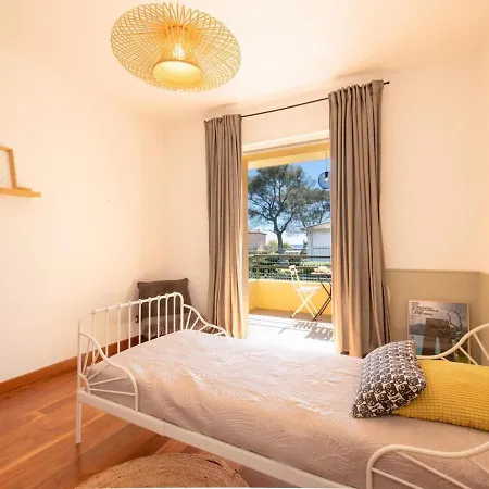 Апартаменти 115m2 Avec Un Apercu Et Proche Du Centre *