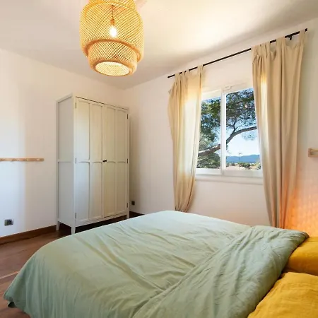 115m2 Avec Un Apercu Et Proche Du Centre شقة Saint-Raphaël