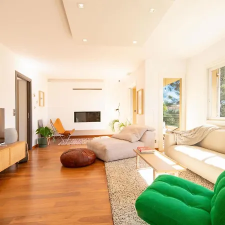 115m2 Avec Un Apercu Et Proche Du Centre Сен-Рафаель