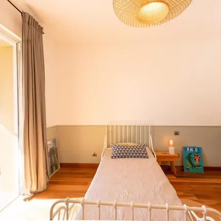 Апартаменти 115m2 Avec Un Apercu Et Proche Du Centre Сен-Рафаель